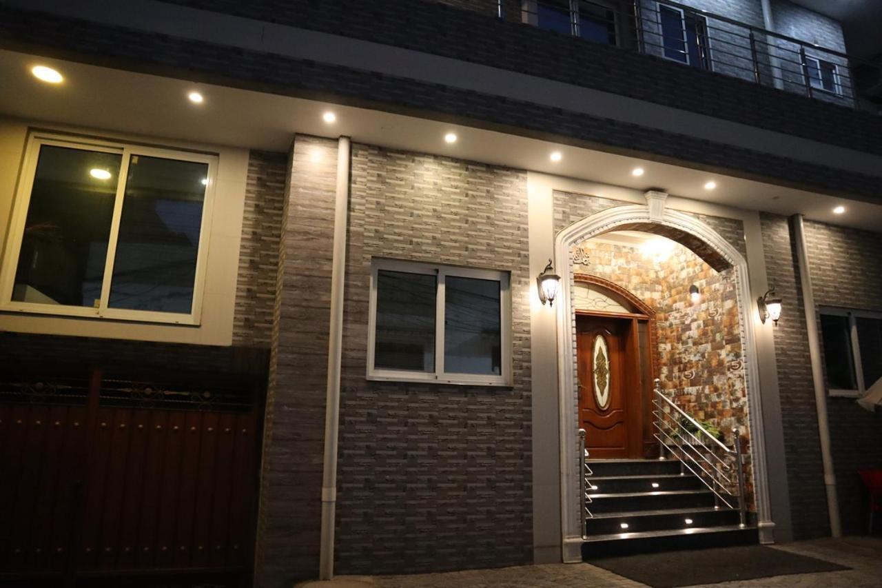 Hayyat Luxury Hotel Suites Лахор Экстерьер фото
