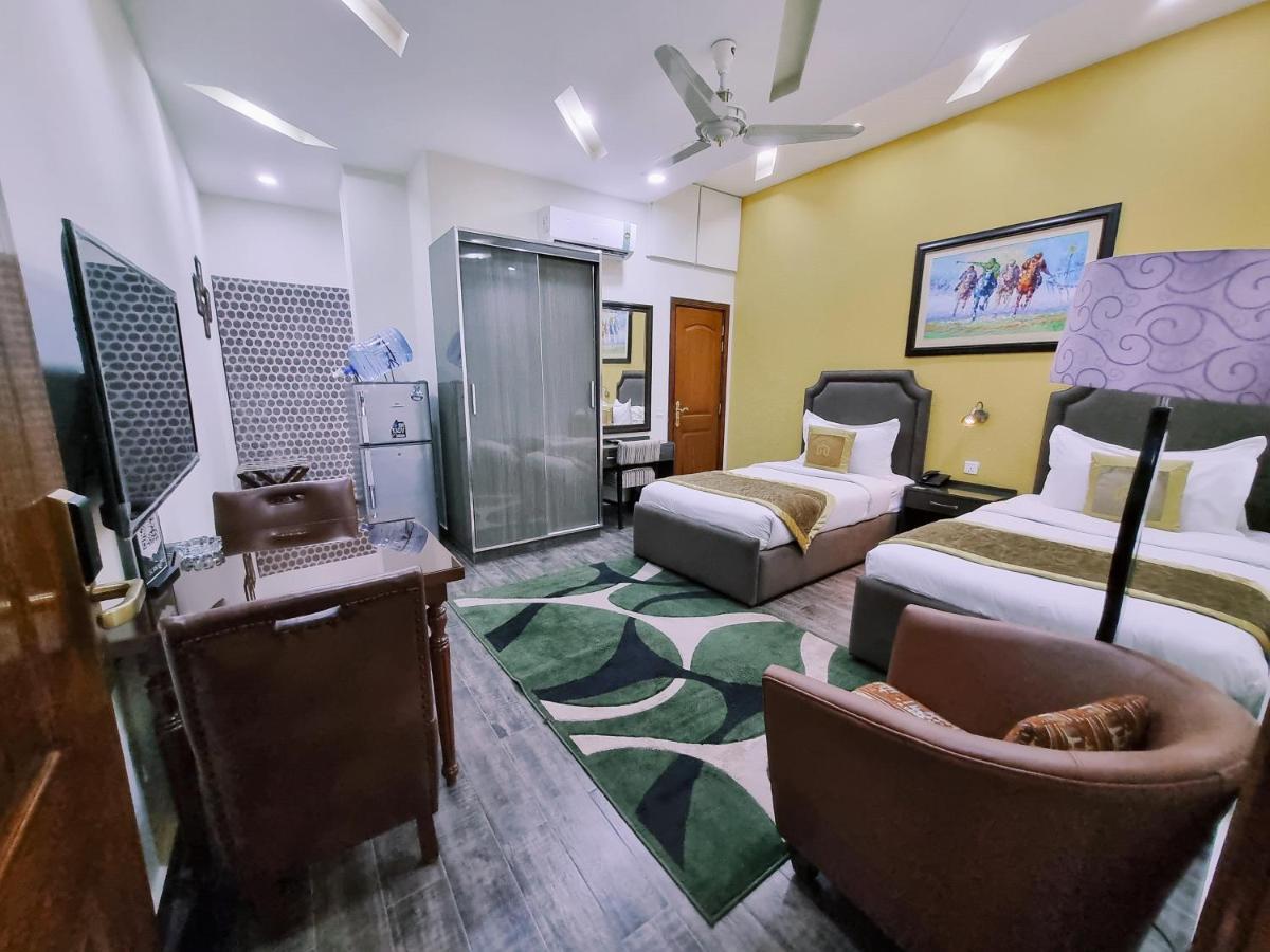 Hayyat Luxury Hotel Suites Лахор Экстерьер фото